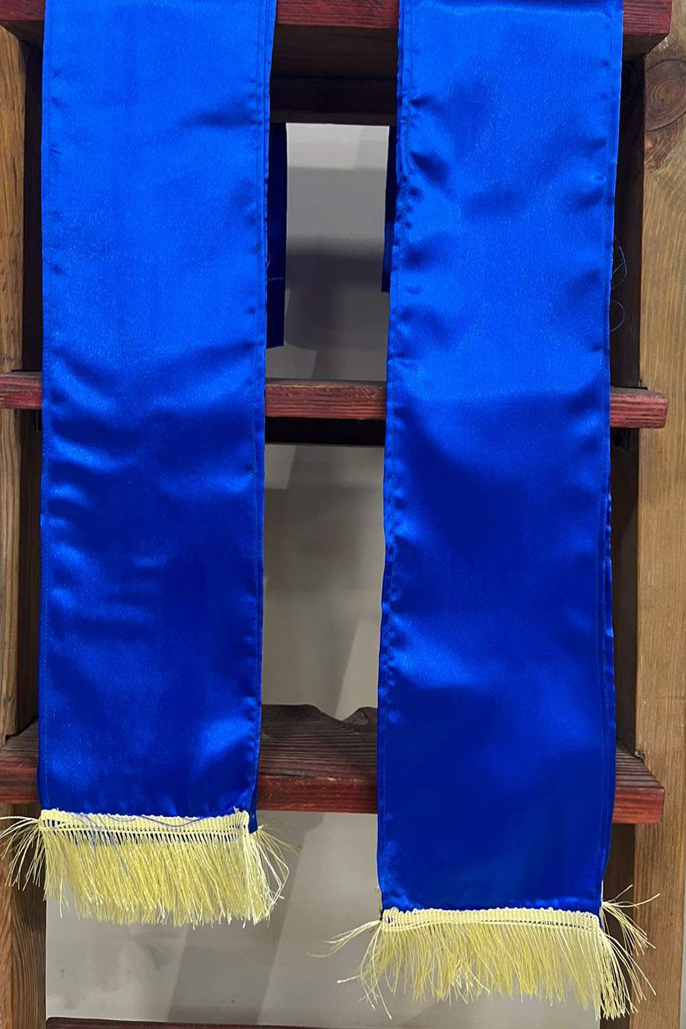 Divya India's Blue plain unisex Satin silk stole bring timeless elegance, making every wedding, anniversary, birthday, or celebration special by welcoming guests with warmth and grace.
