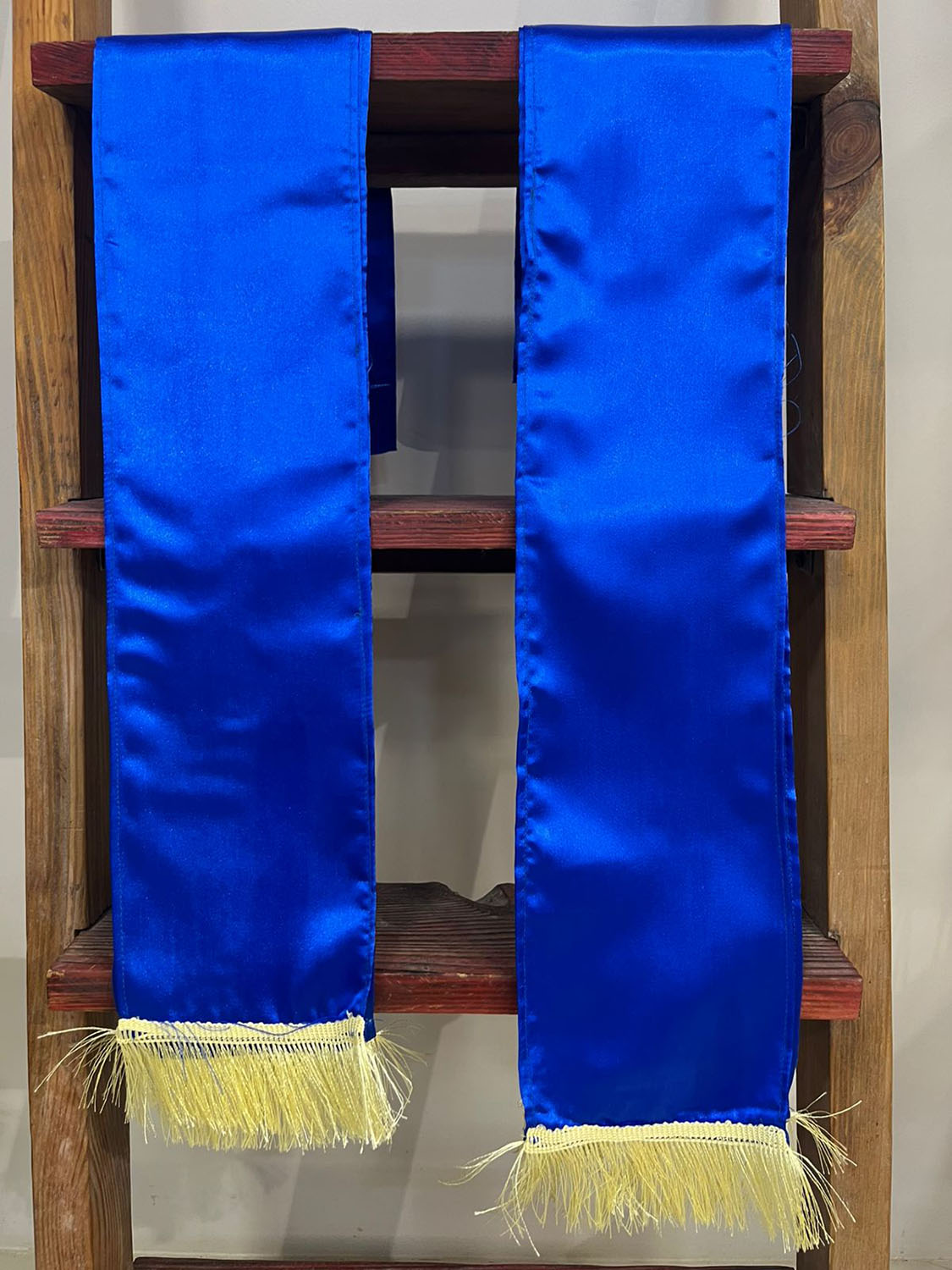 Divya India's Blue plain unisex Satin silk stole bring timeless elegance, making every wedding, anniversary, birthday, or celebration special by welcoming guests with warmth and grace.