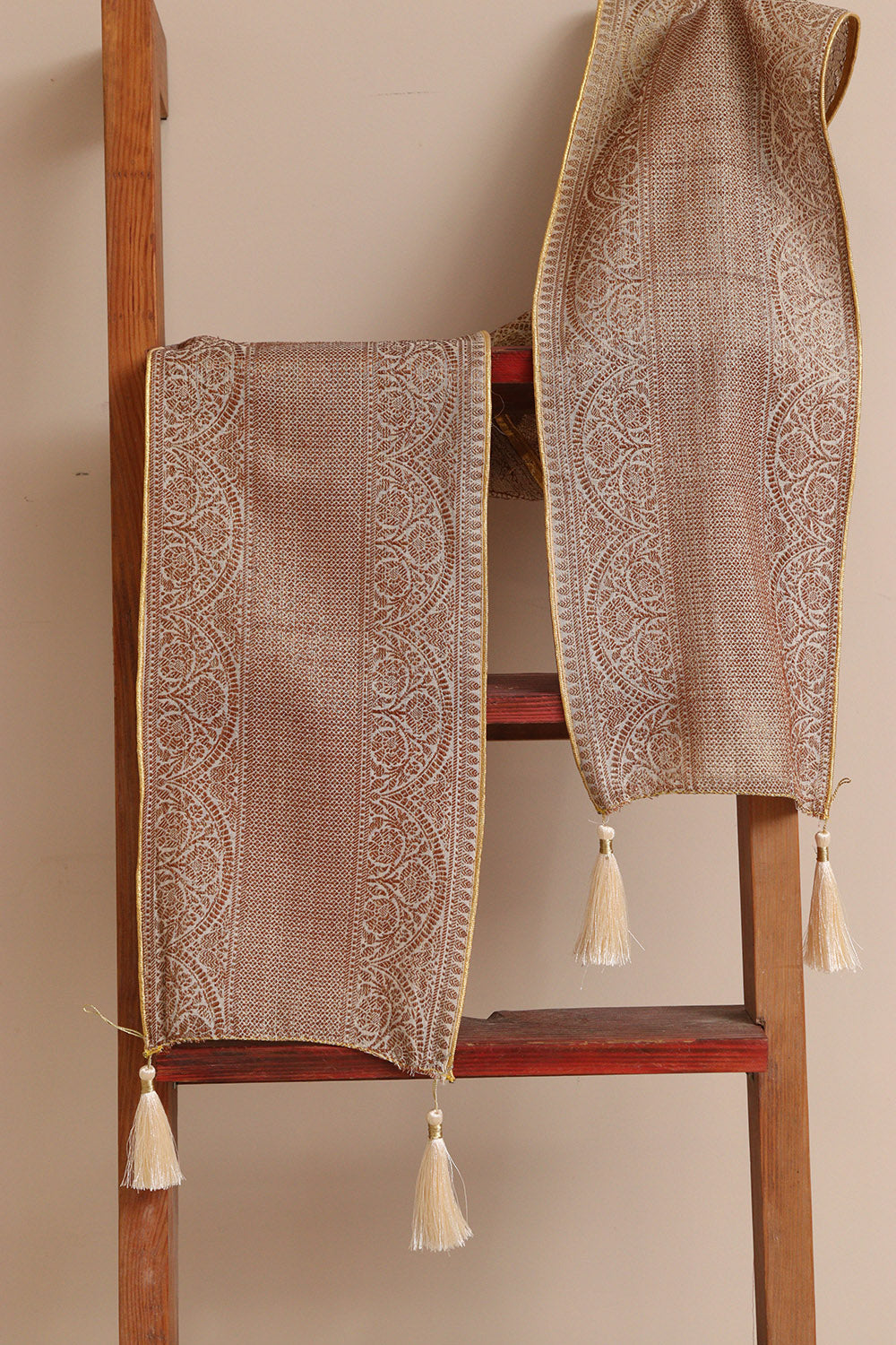Luxurion World Customised Swagat Stole/Dupatta – Pastel Banarasi Antique Zari Cotton Stole With a Beautifully Matching Tassel for Welcoming Guests at Weddings, Anniversaries or Grand Celebratory Occasions - Luxurion World