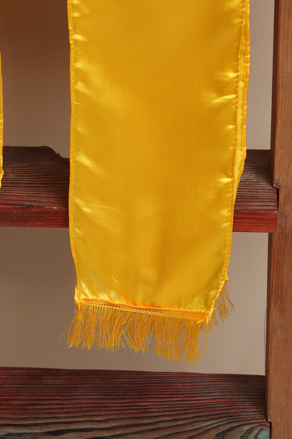 Luxurion World’s Yellow plain unisex silk stole bring timeless elegance, making every wedding, anniversary, birthday, or celebration special by welcoming guests with warmth and grace.