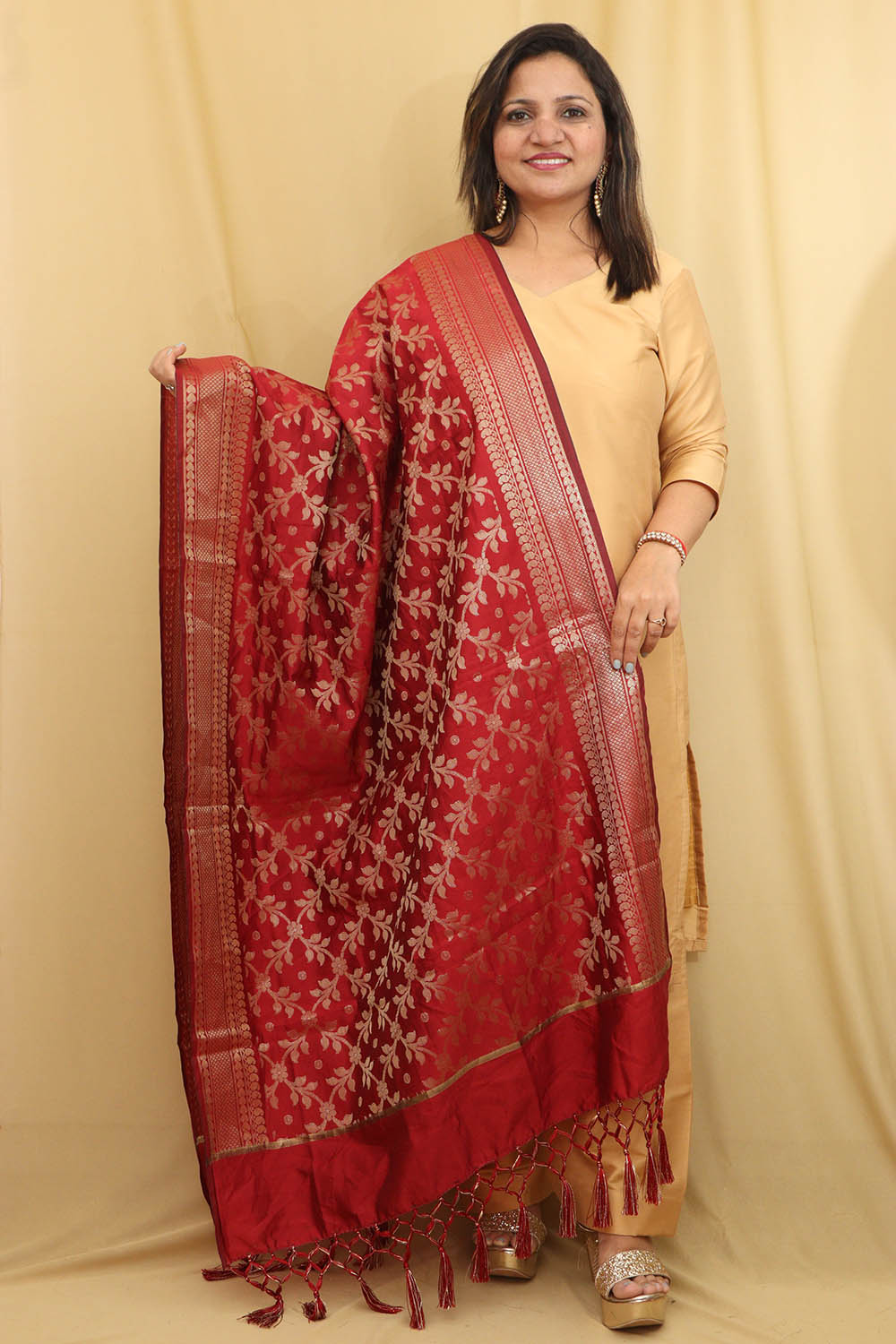 Elegant Maroon Banarasi Silk Dupatta