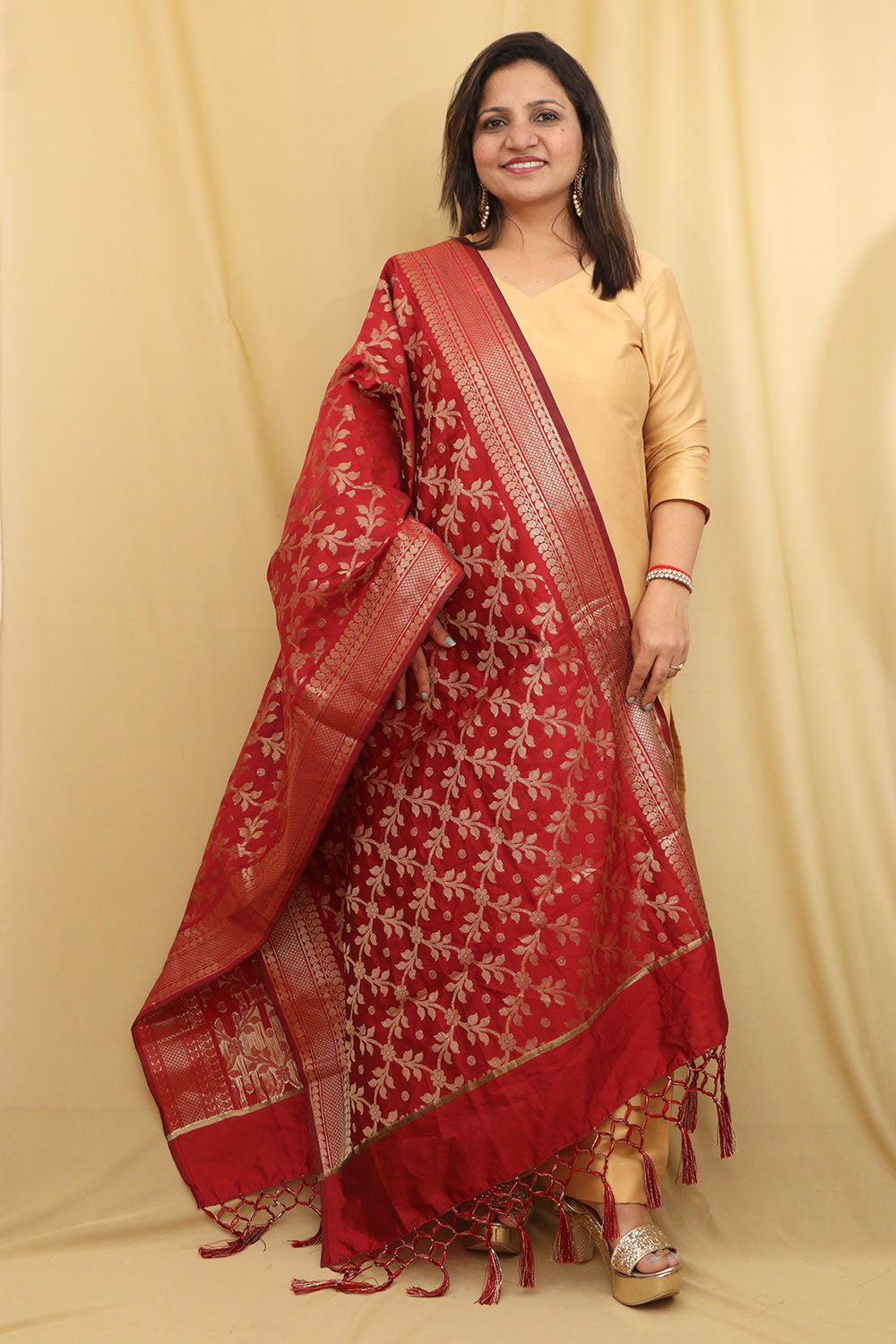Elegant Maroon Banarasi Silk Dupatta