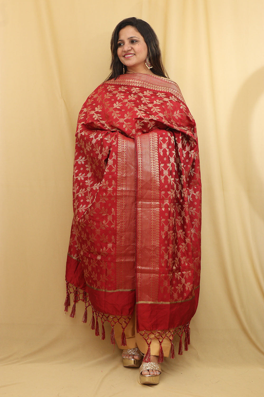 Elegant Maroon Banarasi Silk Dupatta