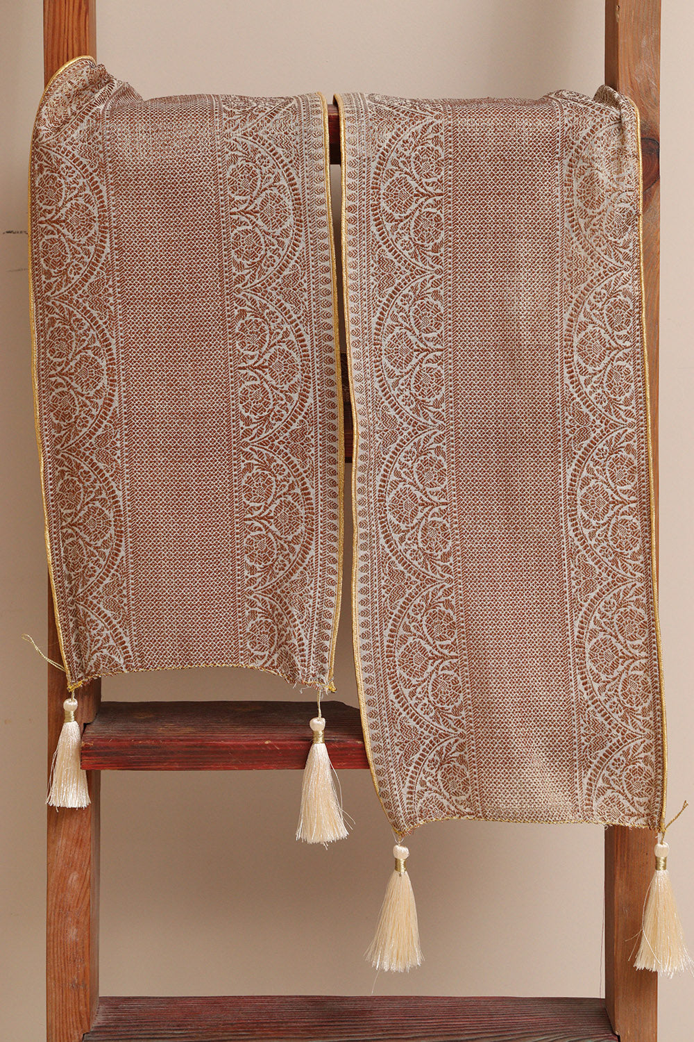 Luxurion World Customised Swagat Stole/Dupatta – Pastel Banarasi Antique Zari Cotton Stole With a Beautifully Matching Tassel for Welcoming Guests at Weddings, Anniversaries or Grand Celebratory Occasions - Luxurion World