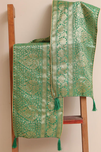 Luxurion World Customised Royal Swagat Stole/Dupatta – Elegant and Luxurious Green Banarasi Silk Stole With a Beautifully Matching Tassel for Welcoming Guests at Weddings, Anniversaries or Grand Celebratory Occasions - Luxurion World