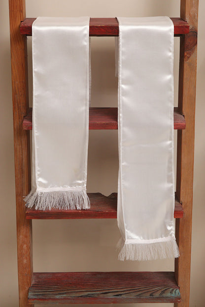 Luxurion World’s White plain unisex silk stole bring timeless elegance, making every wedding, anniversary, birthday, or celebration special by welcoming guests with warmth and grace