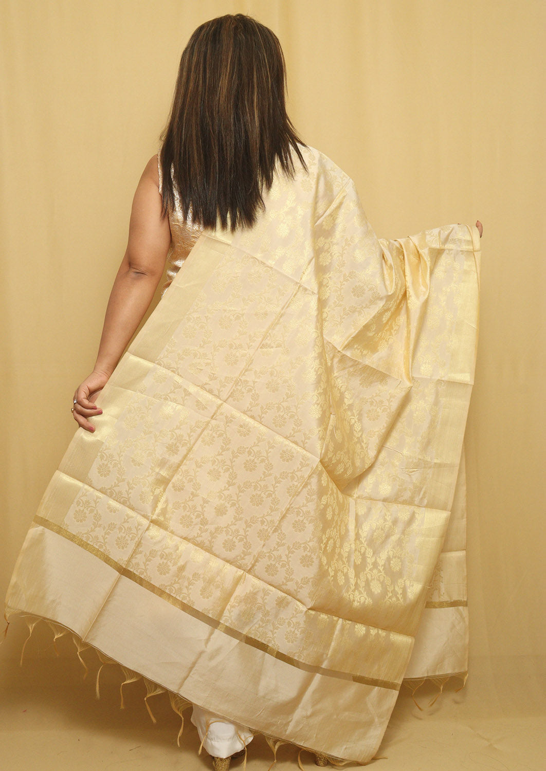 Chic Pastel Banarasi Silk Dupatta for Effortlessly Elegant Attire
