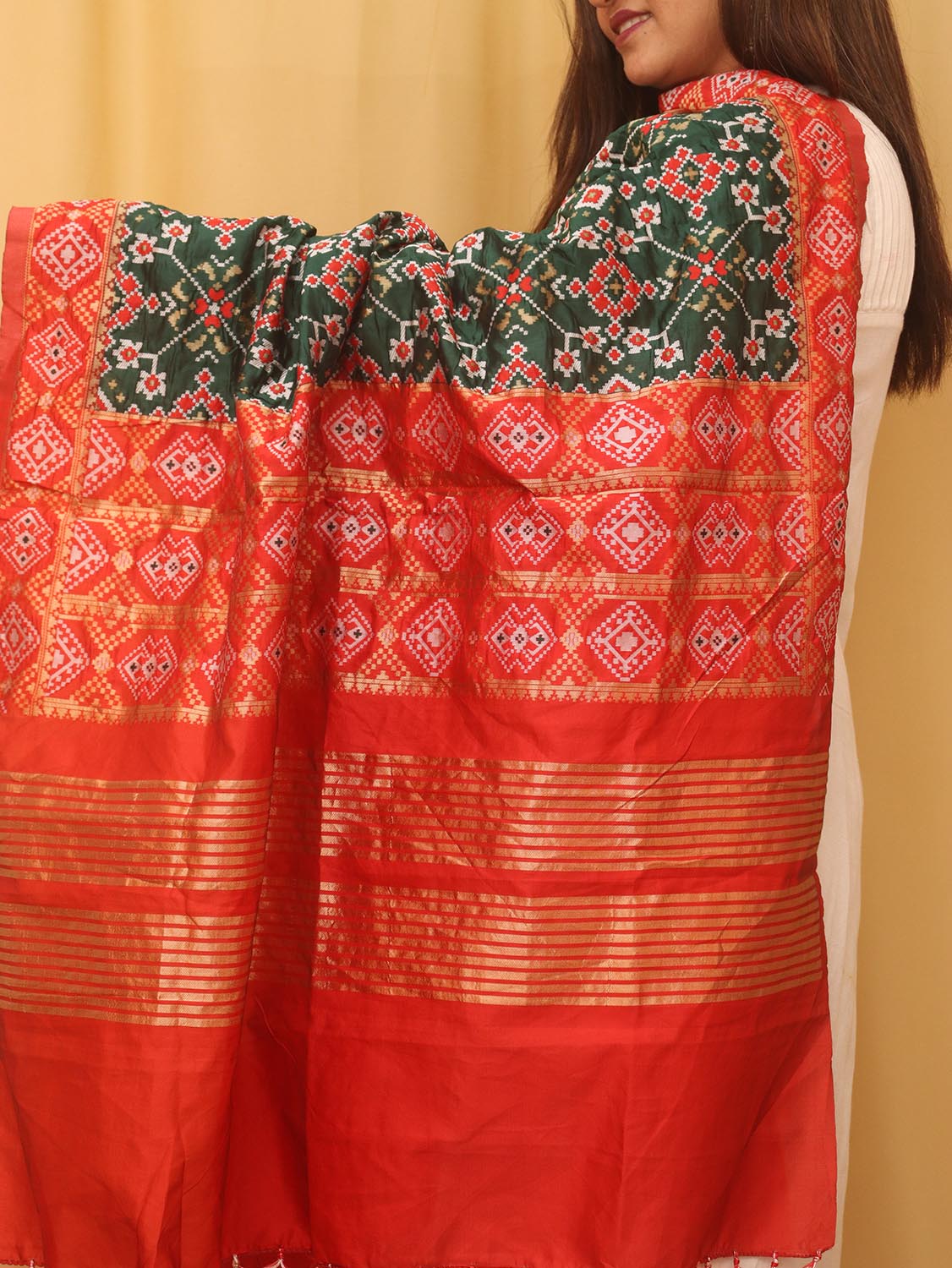 Green Patola Silk Dupatta - divyaindia 