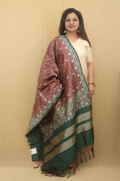 Maroon Patola Silk Dupatta: Timeless Elegance