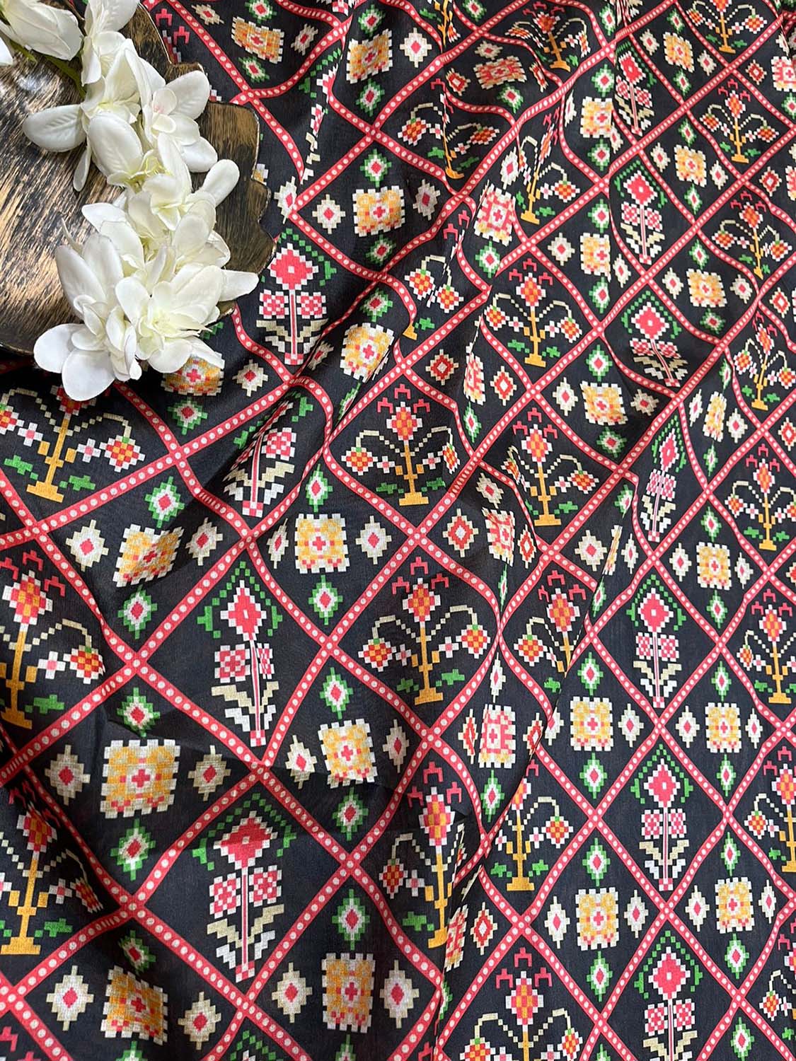 Black Digital Printed Patola Design Tussar Silk Fabric ( 1 Mtr ) - divyaindia 