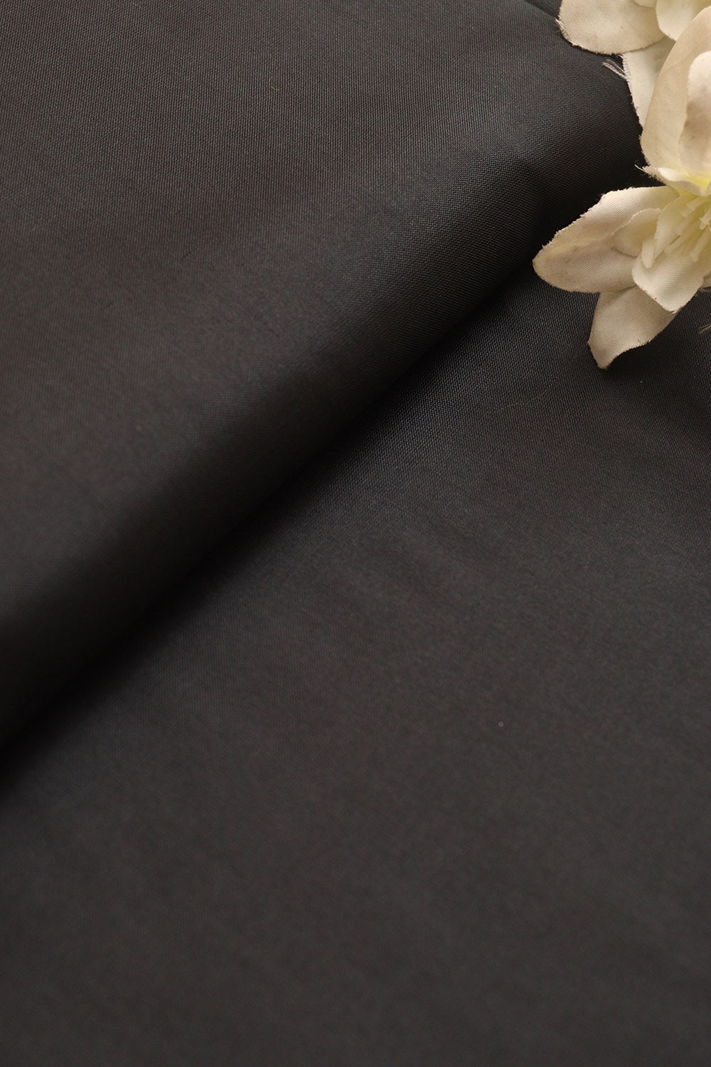 Black Plain Silk Fabric ( 1 Mtr ) - divyaindia 