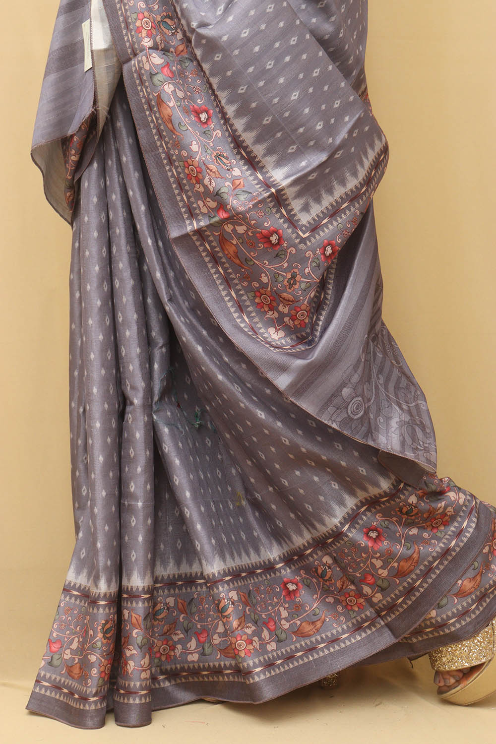 Elegant Grey Ikat Silk Saree with Kalamkari Border