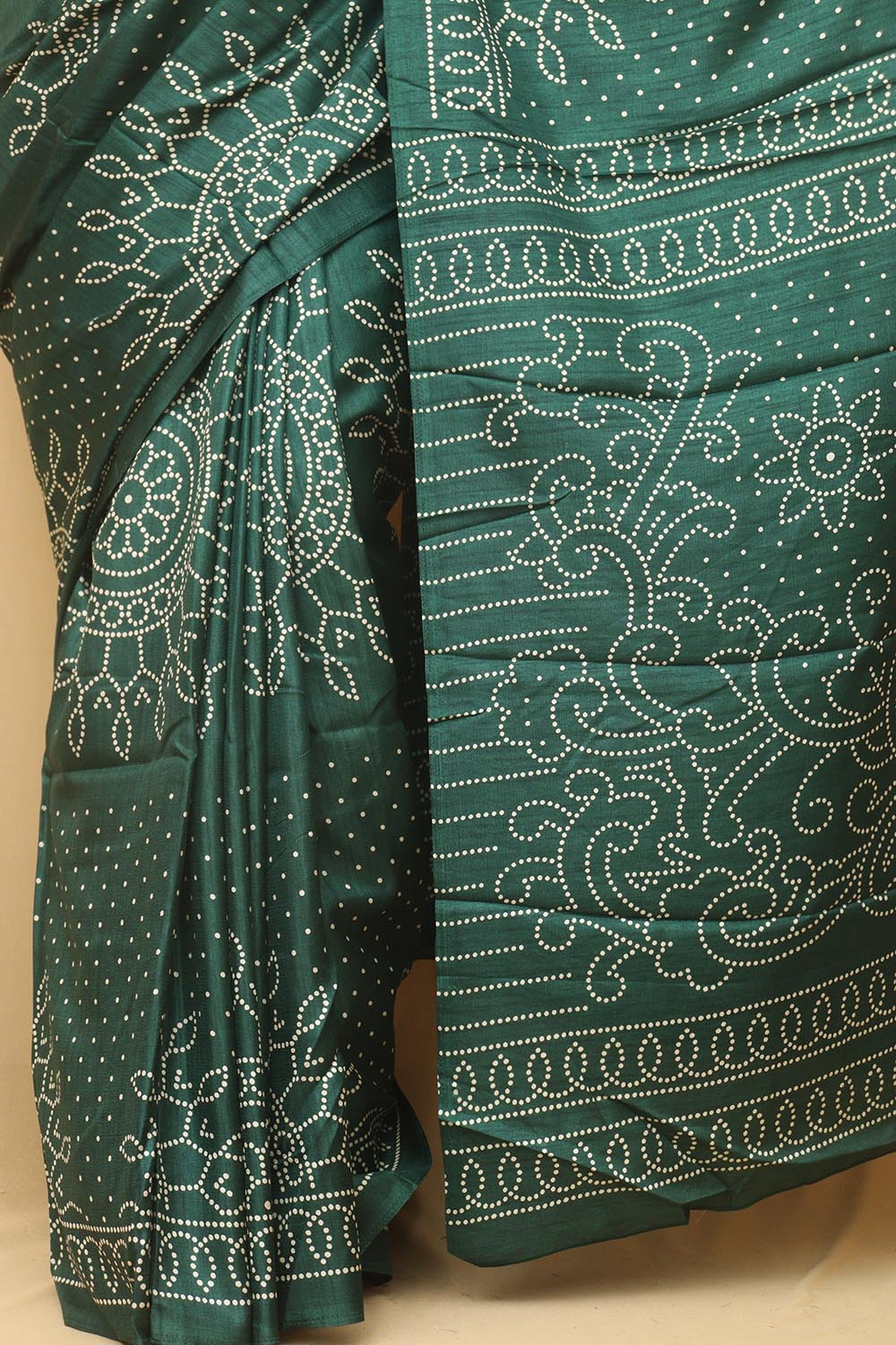 Stunning Green Bandhani Silk Saree with Digital Print