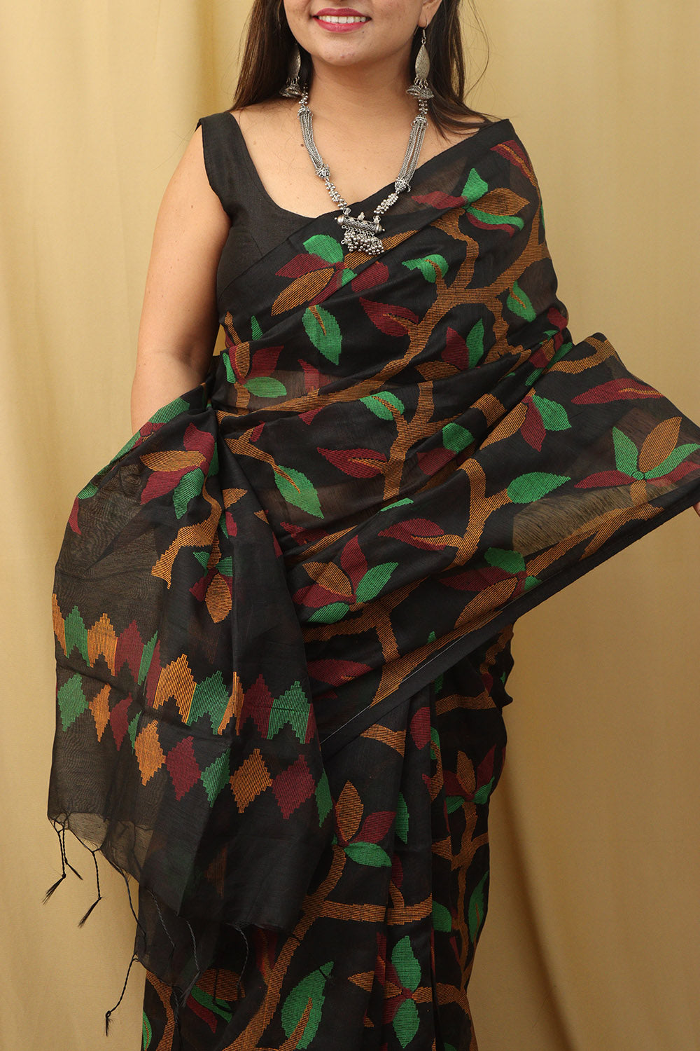 Stunning Black Jamdani Tussar Silk Saree