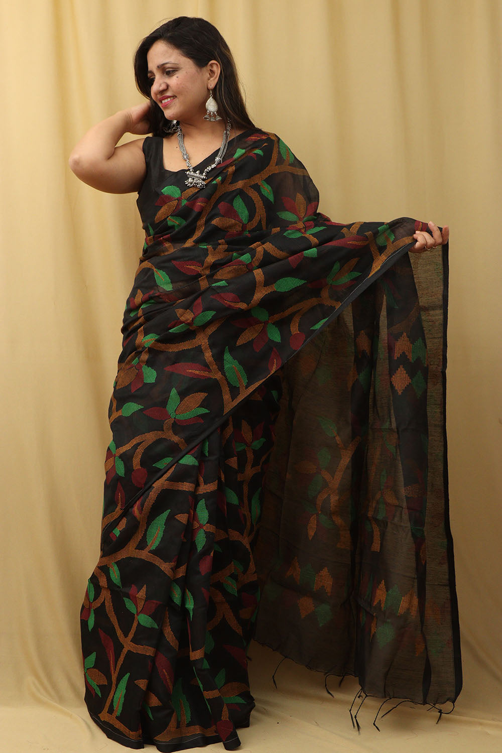 Stunning Black Jamdani Tussar Silk Saree