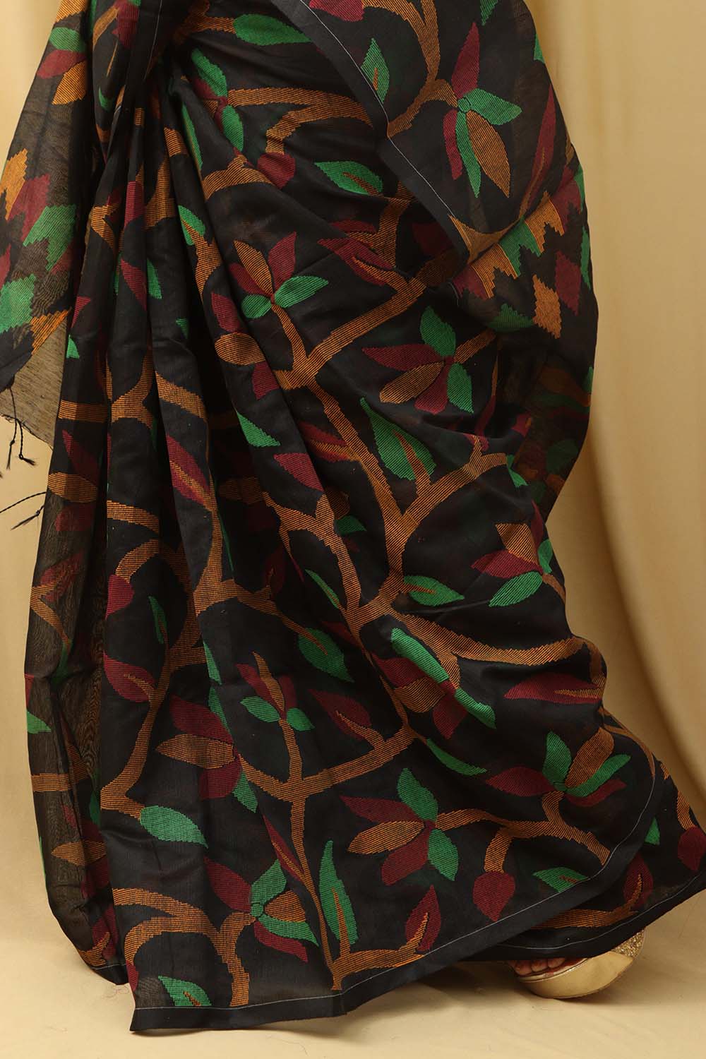 Stunning Black Jamdani Tussar Silk Saree