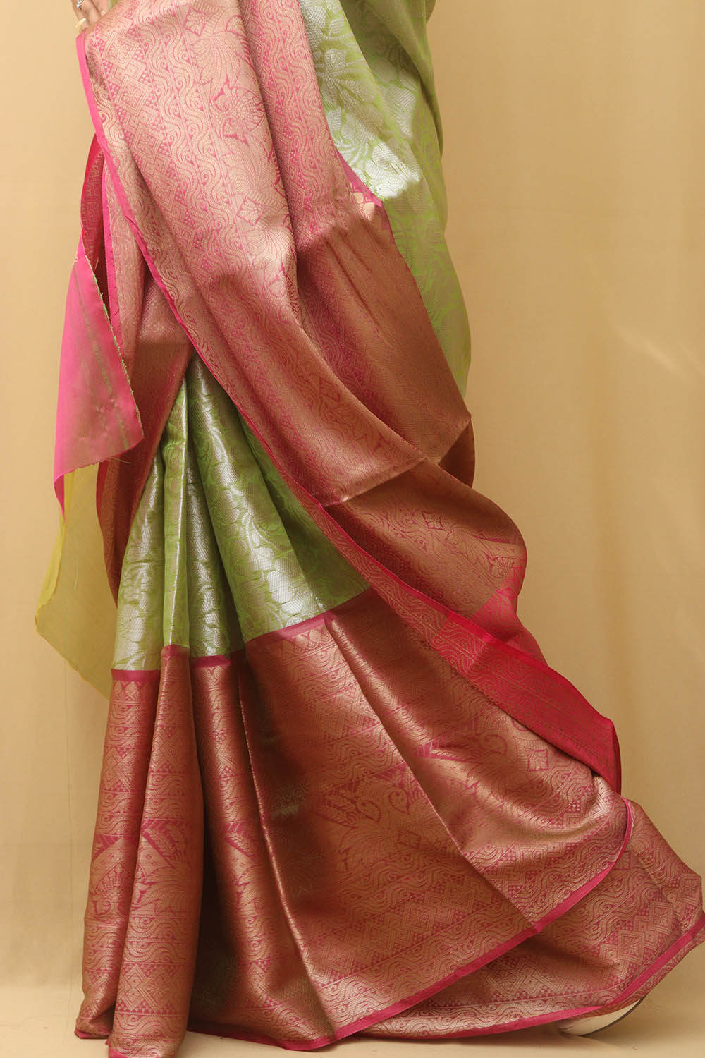 Emerald Elegance: Green Kanjeevaram Silk Saree