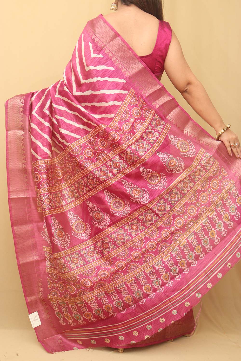 Stunning Pink Leheriya Tussar Silk Saree