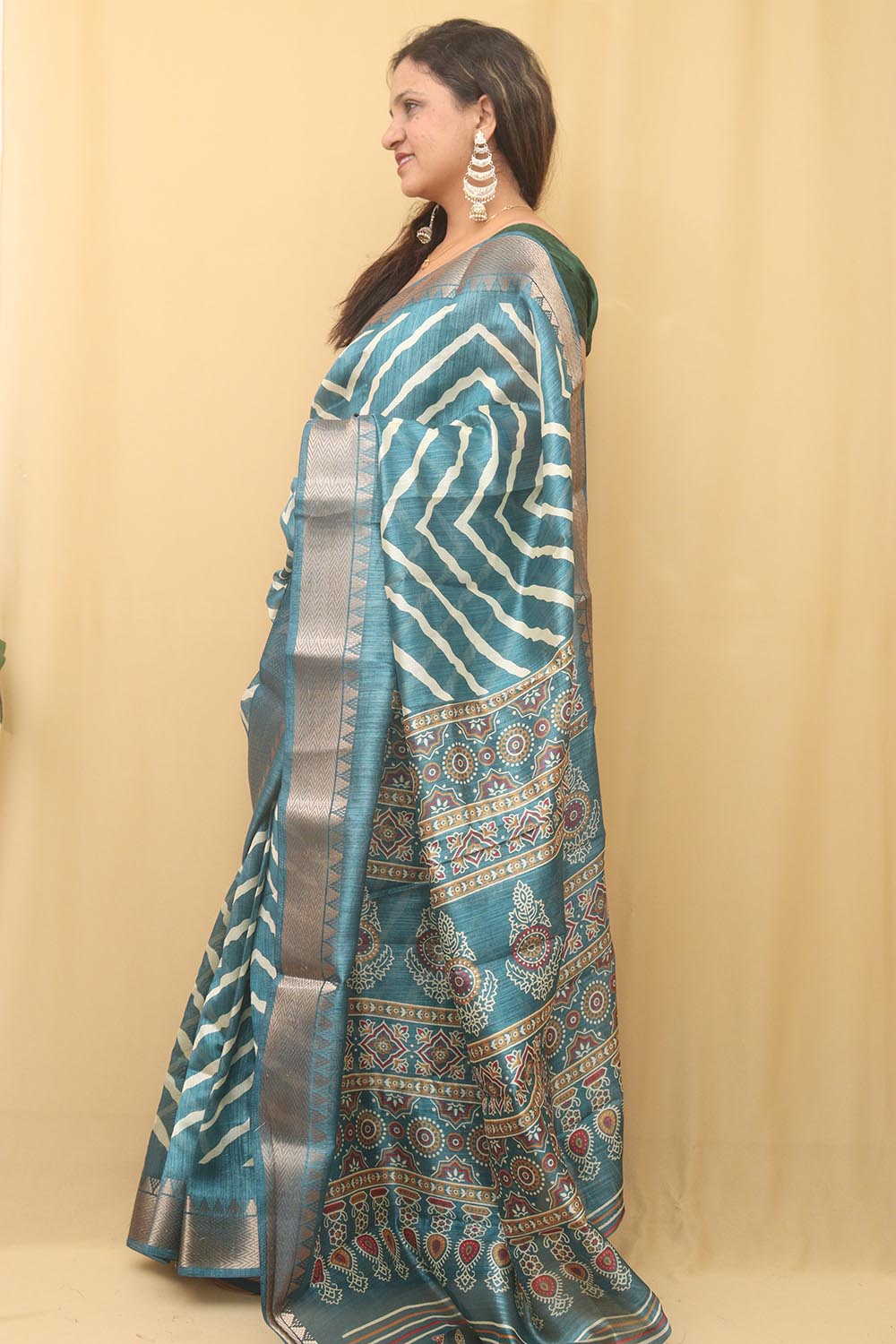 Blue Leheriya Tussar Silk Saree: Elegant and Timeless