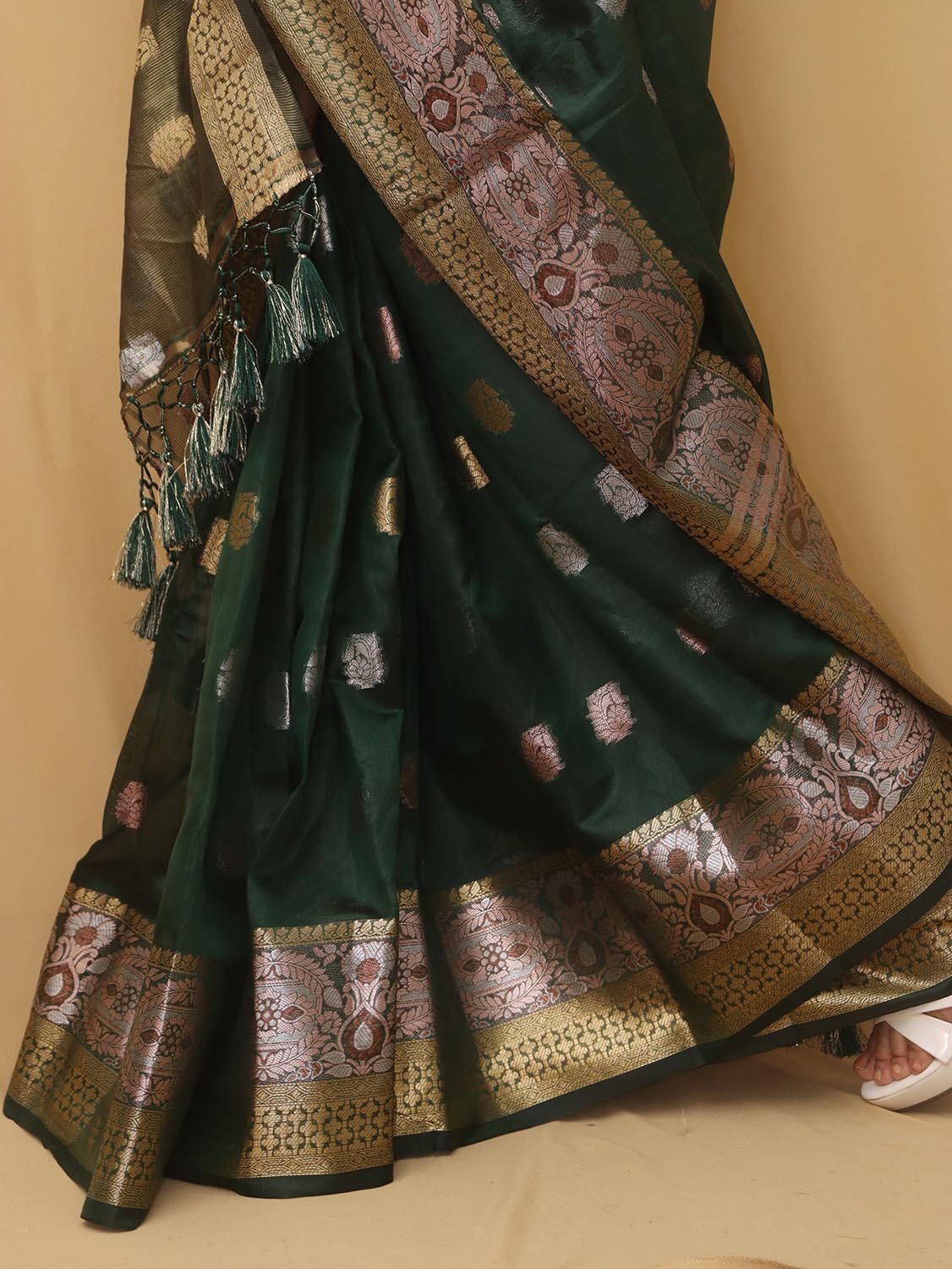 Green Banarasi Cotton Silk Saree - divyaindia 