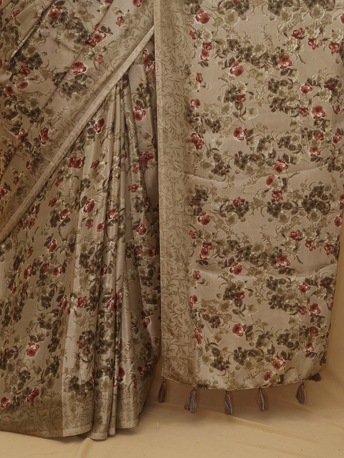 Pastel Digital Printed Crepe Floral Design Saree