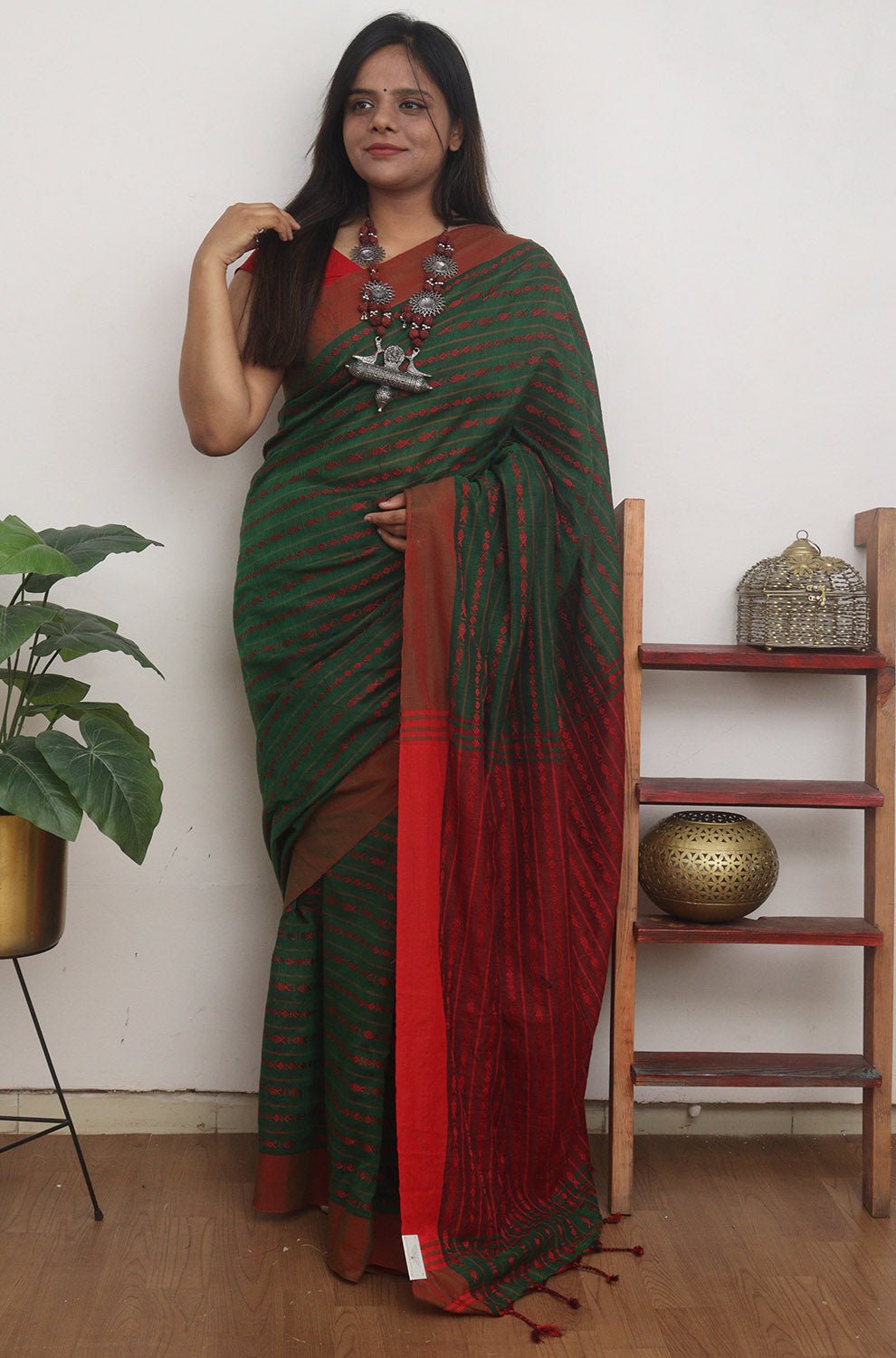 Green Handloom Bengal Cotton Saree - divyaindia 