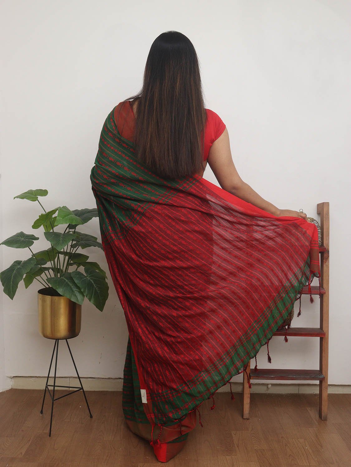 Green Handloom Bengal Cotton Saree - divyaindia 